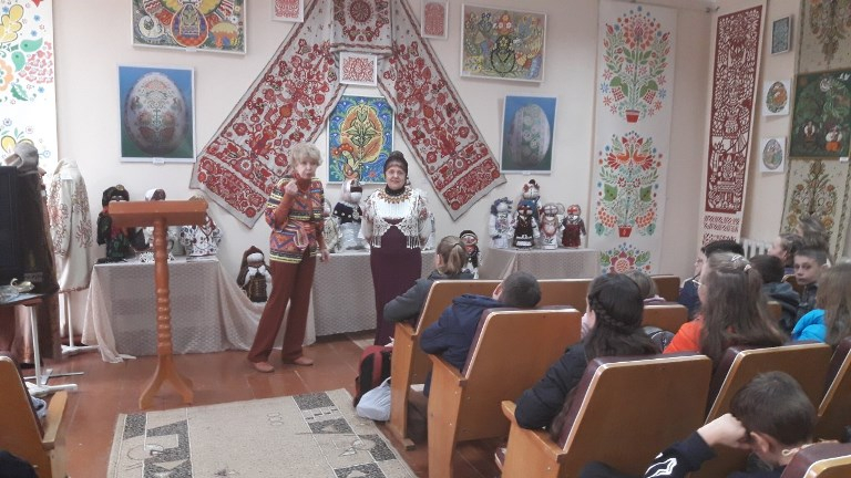 Виставка «Душею Україну осягну: Мистецькі імпрези Надії Гудилко»